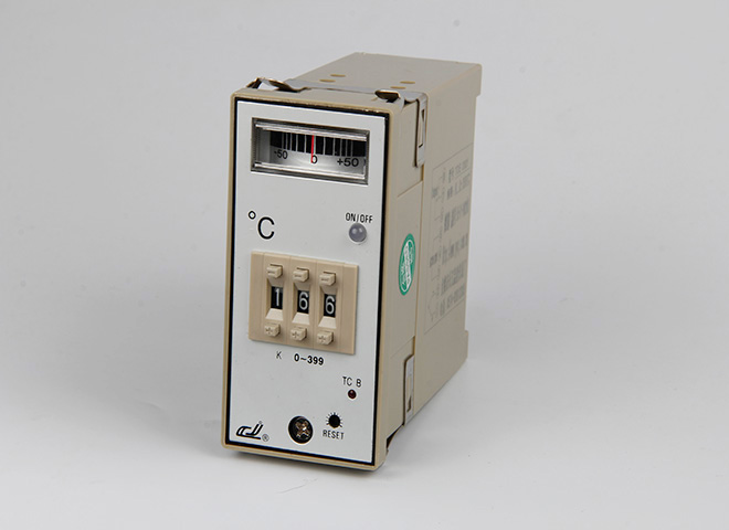 TDE-0301注■塑机配套用温控器